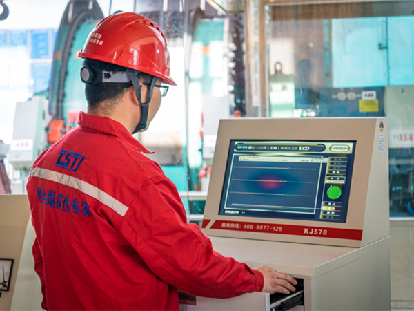 金秋十月收獲季｜堅守崗位安裝忙，守護安全“不打烊”